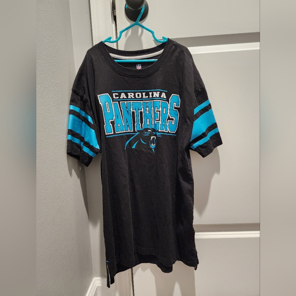 BRAND NEW Youth Size Large Carolina panthers Tshirt